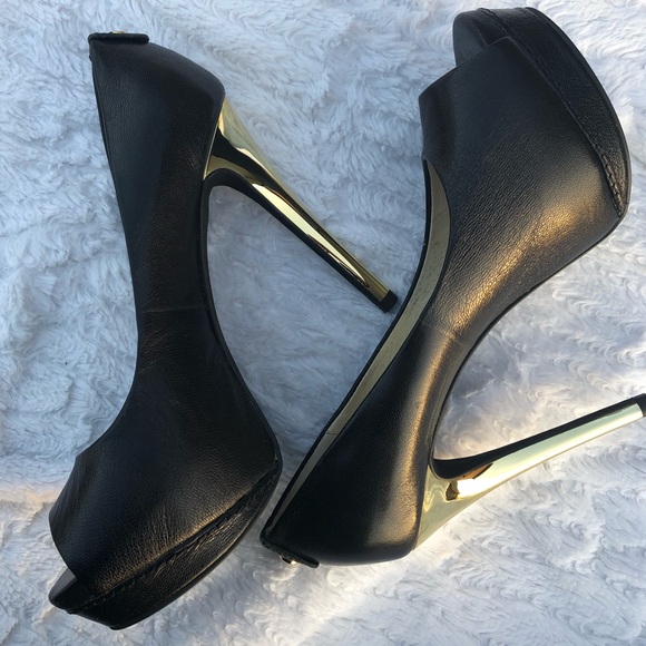 🔥Final SALE🔥Michael Kors Women’s shoes sz 6 - Picture 3 of 4